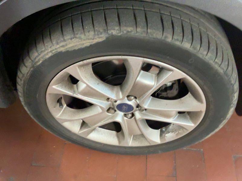 Ford Kuga 1.5 EcoBoost Titanium 2015 – снимка 11