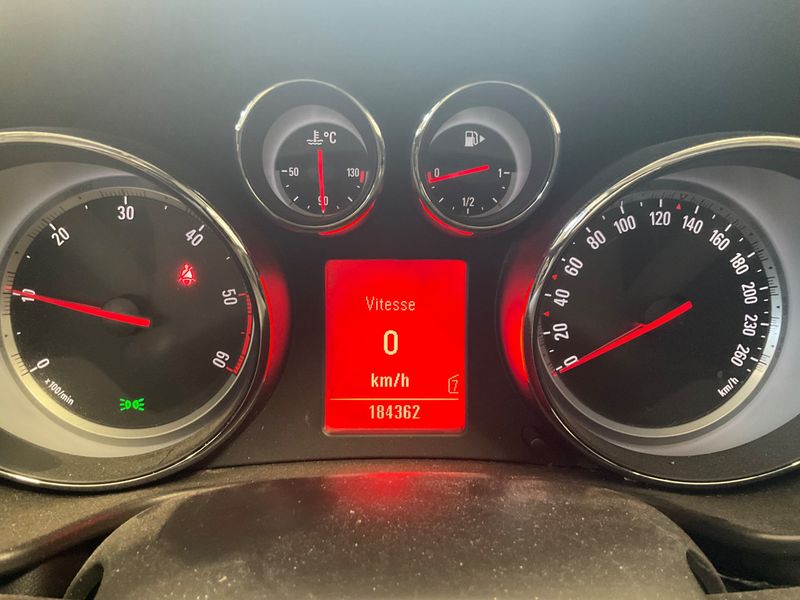 Opel Insignia 2.0 CDTI Cosmo — zdjęcie 4