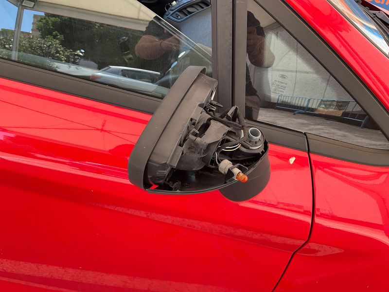 Ford Fiesta 1.5 TDCi Trend 2015 – снимка 24