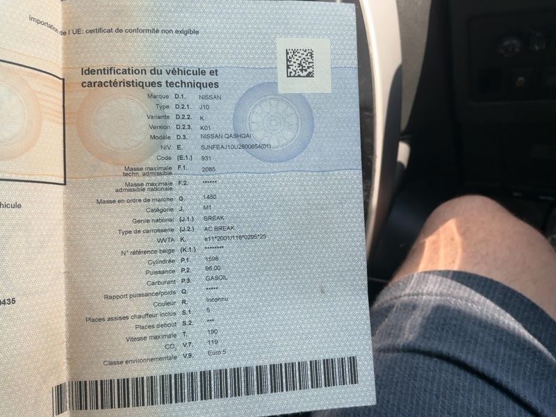 Nissan Qashqai 1.6 dCi Tekna — zdjęcie 15