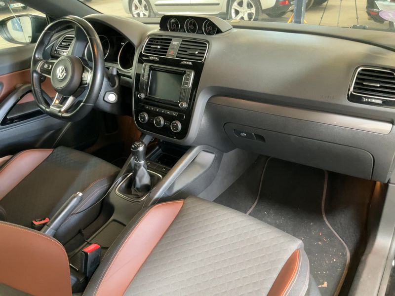 Volkswagen Scirocco 2.0 TSI Allstar BlueMotion Tech — zdjęcie 12