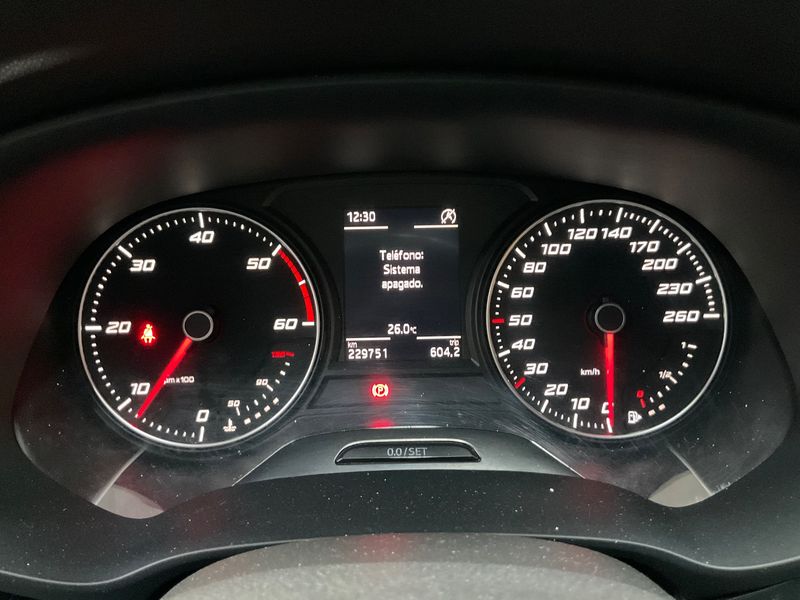 Seat Leon 1.6 TDI Style — zdjęcie 13