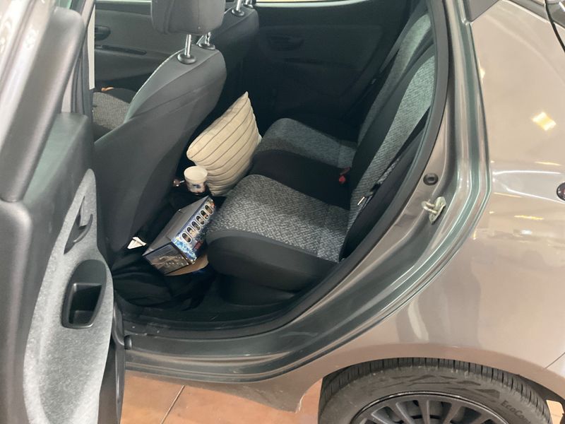 Lancia Ypsilon 1.0 Mild-Hybrid Silver 2022 – снимка 25