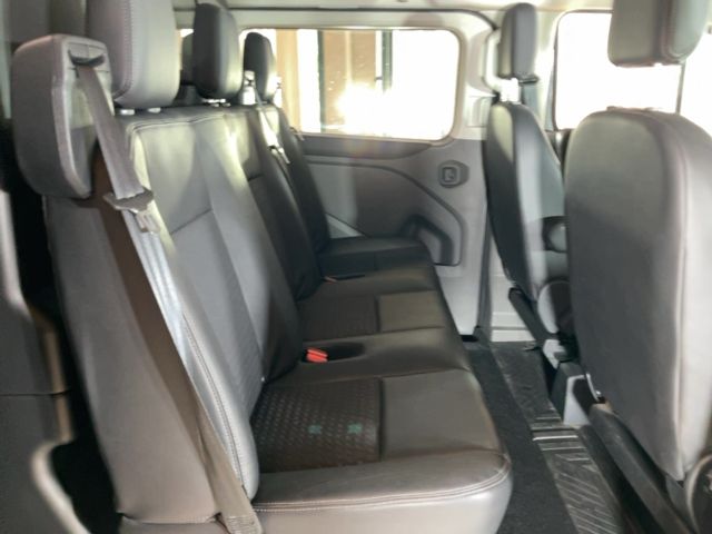 Ford Tourneo Custom 2.0 TDCi 320 L1 Tourneo Sport — zdjęcie 14