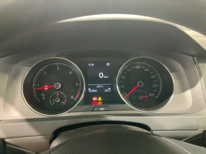 Volkswagen Golf VII 1.6 TDI Trendline BlueMotion Tech 2015 – снимка 18