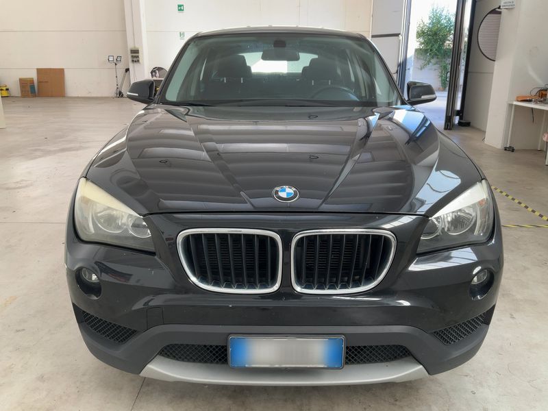 BMW X1 xDrive 18d — zdjęcie 9