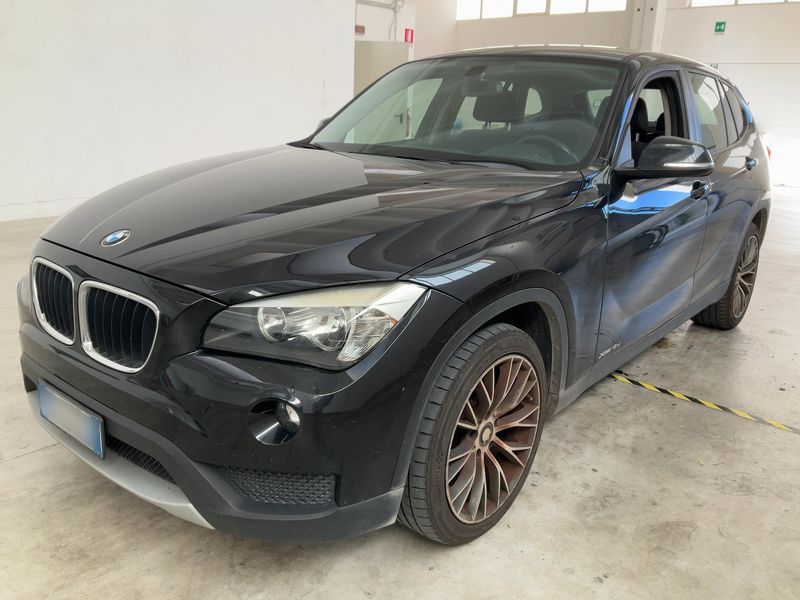 BMW X1 xDrive 18d — zdjęcie 1