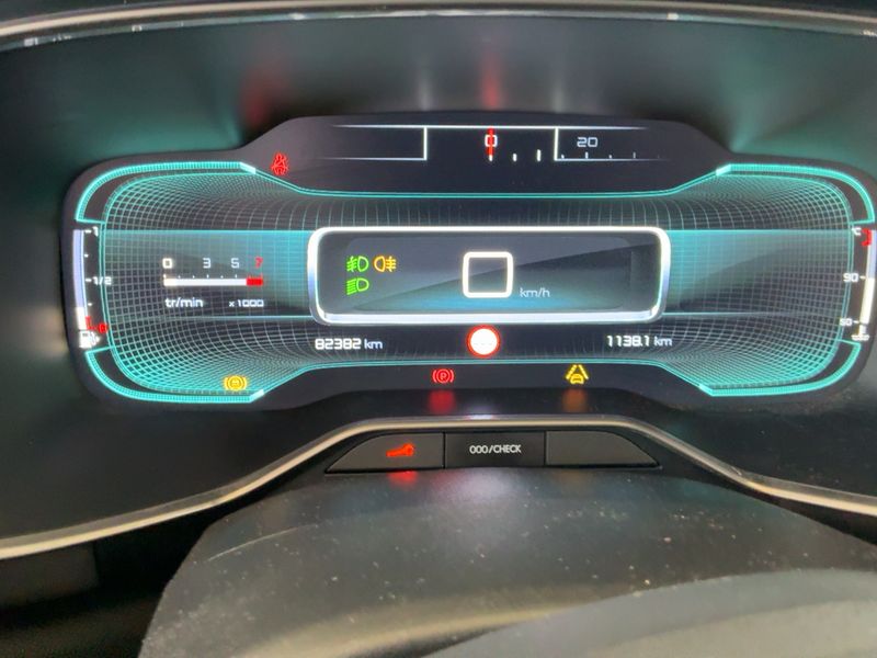Citroen C5 Aircross 1.5 Blue-HDi Feel — zdjęcie 13