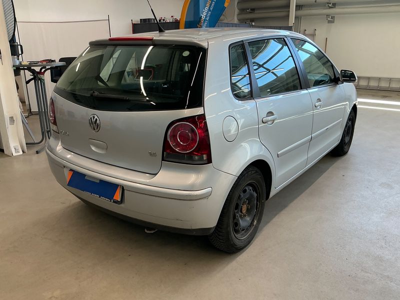Volkswagen Polo 1.4 Comfortline 2009 – снимка 2