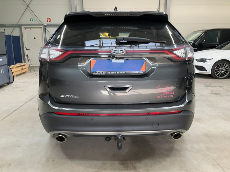 Ford Edge 2.0 TDCi Bi-Turbo Titanium 4x4 — zdjęcie 5