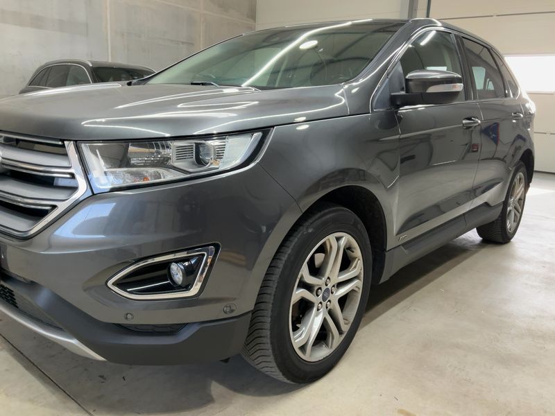 Ford Edge 2.0 TDCi Bi-Turbo Titanium 4x4 — zdjęcie 2