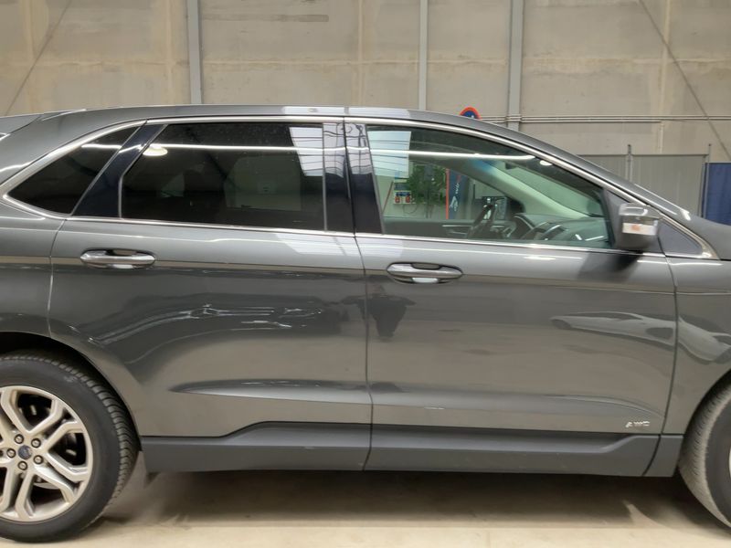 Ford Edge 2.0 TDCi Bi-Turbo Titanium 4x4 — zdjęcie 7