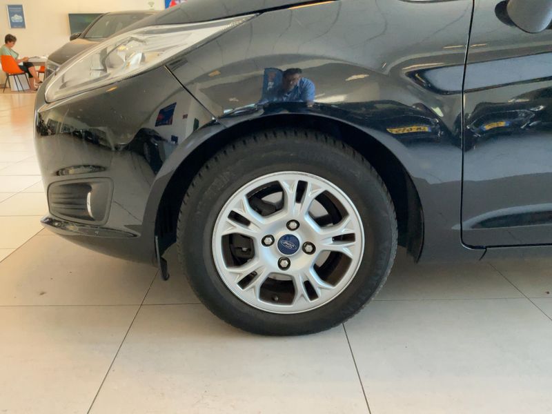 Ford Fiesta 1.5 TDCi Titanium 2015 – снимка 3