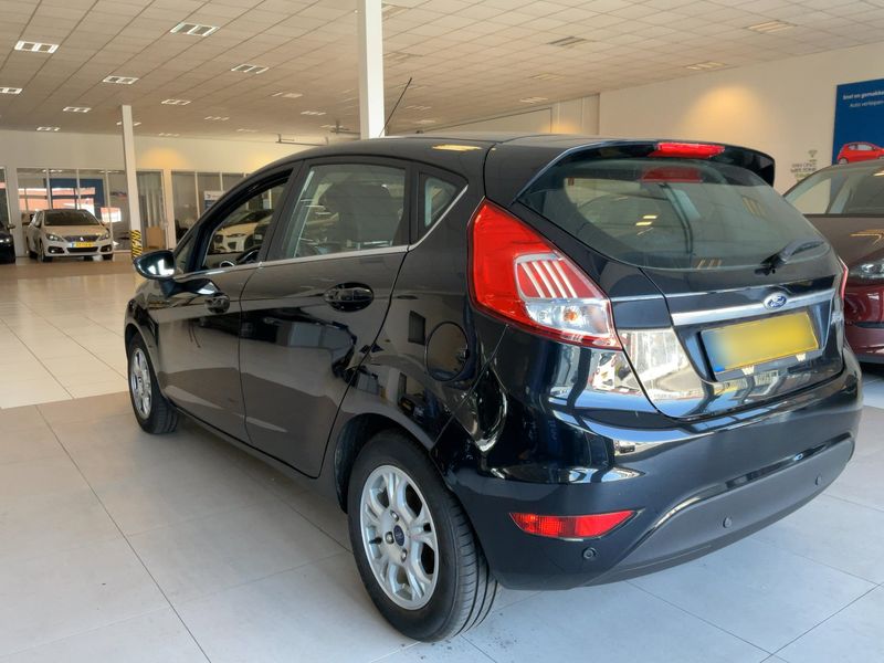 Ford Fiesta 1.5 TDCi Titanium 2015 – снимка 6