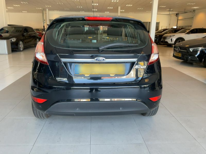 Ford Fiesta 1.5 TDCi Titanium 2015 – снимка 7