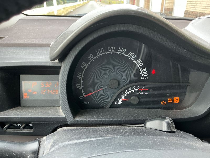 Toyota iQ 1.33 Dual VVT-i IQ3 — zdjęcie 13