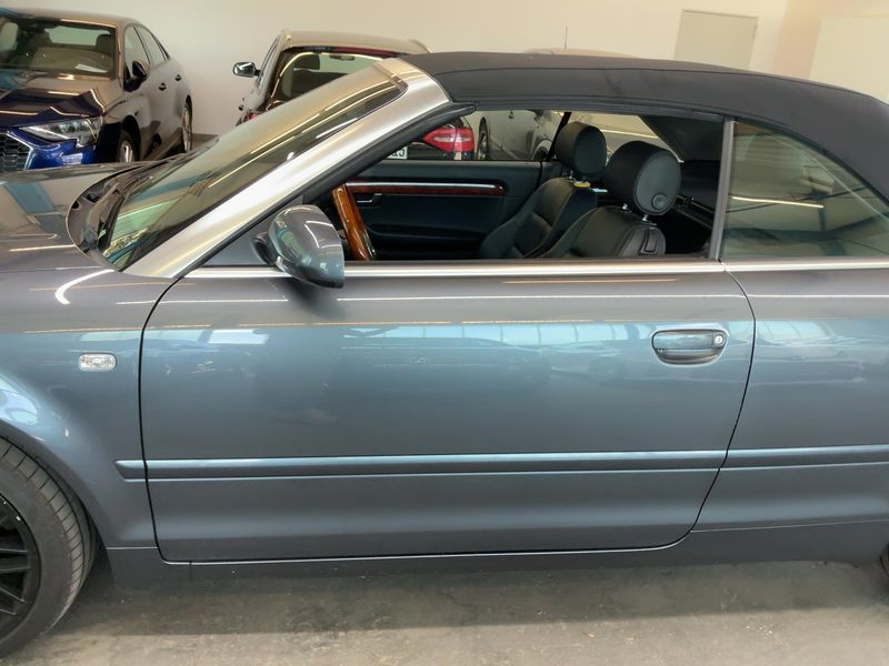 Audi A4 2.4 V6 — zdjęcie 4