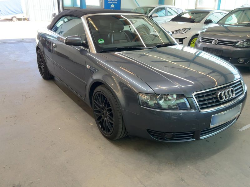 Audi A4 2.4 V6 — zdjęcie 8