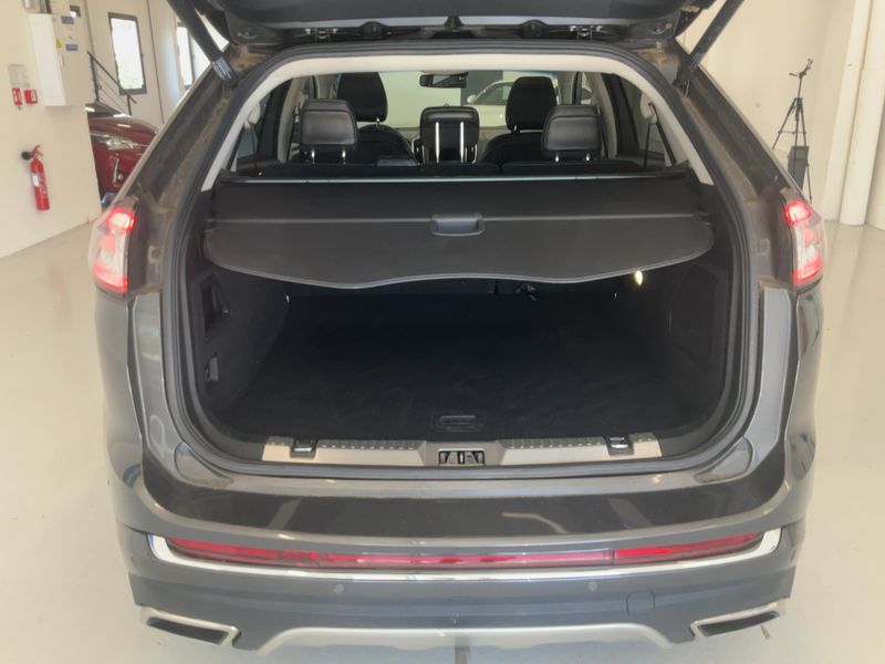 Ford Edge 2.0 TDCi Bi-Turbo Vignale 4x4 — zdjęcie 10