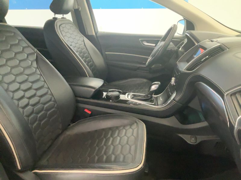 Ford Edge 2.0 TDCi Bi-Turbo Vignale 4x4 — zdjęcie 11