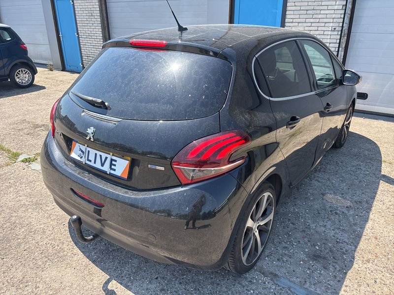 Peugeot 208 1.2 e-THP Féline 2016 – снимка 5