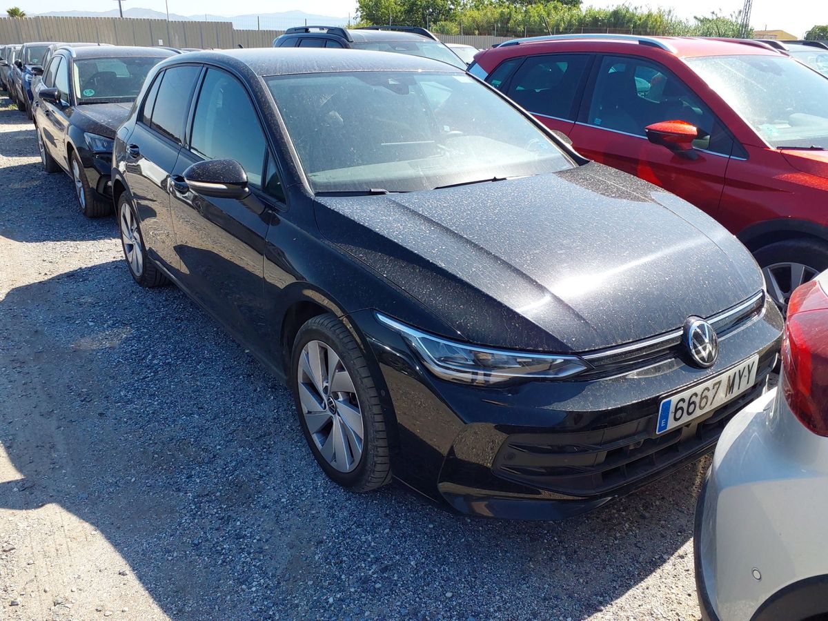 Volkswagen Golf 2025