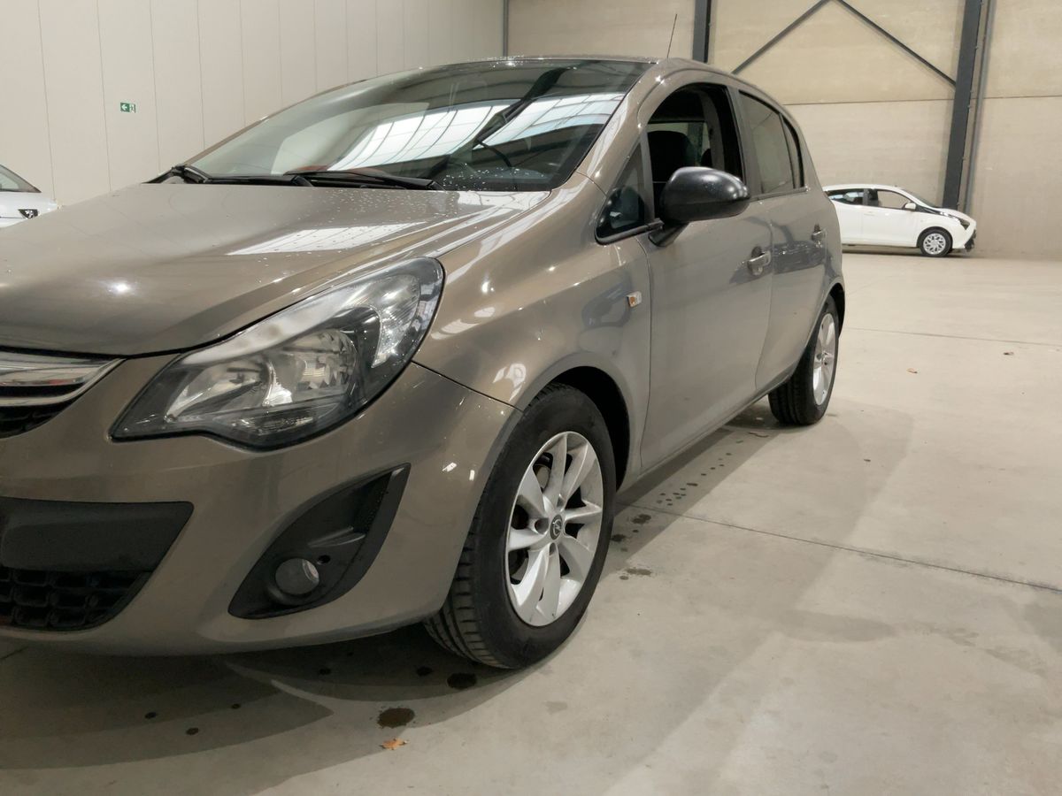 Opel Corsa 1.4 Graphite