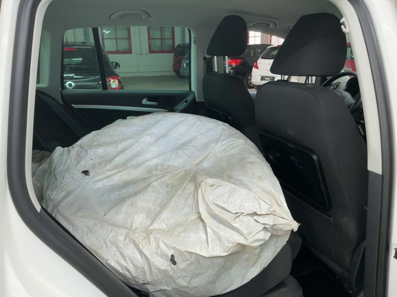 Volkswagen Tiguan 2.0 TSI Track & Style 4Motion — zdjęcie 14