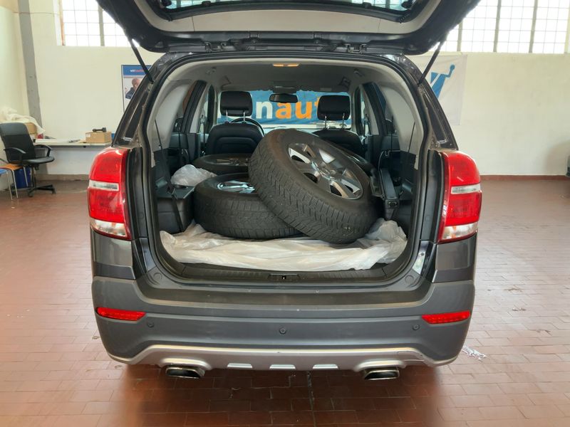 Chevrolet Captiva 2.2 Diesel D LT+ 2013 – снимка 16
