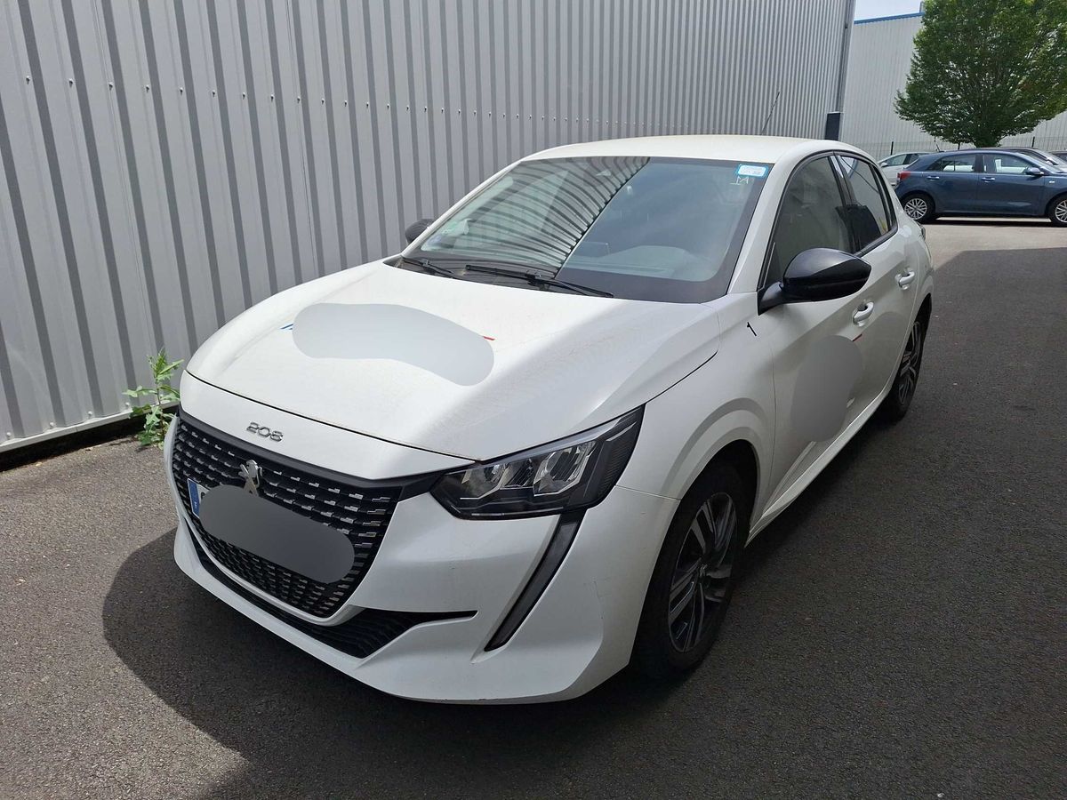 Peugeot 208 2023 — photo 1