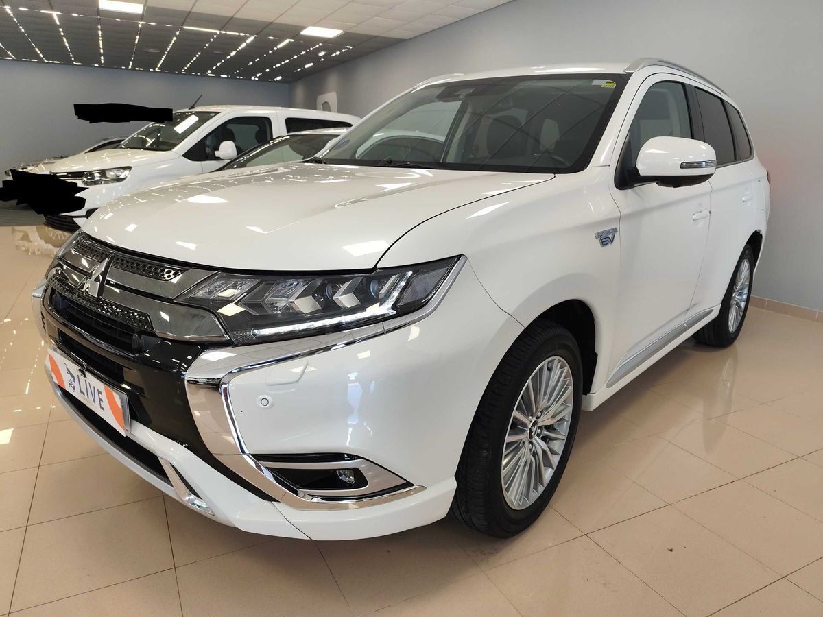 Mitsubishi Outlander 2021