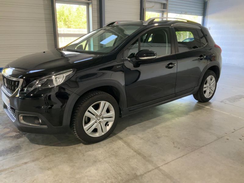 Peugeot 2008 1.2 PureTech Signature — zdjęcie 2