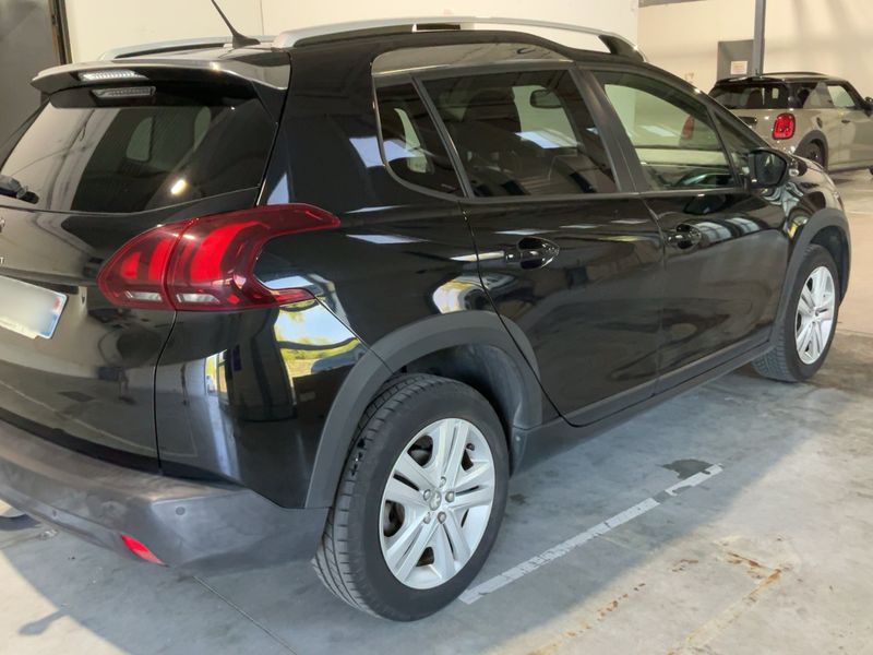 Peugeot 2008 1.2 PureTech Signature — zdjęcie 6