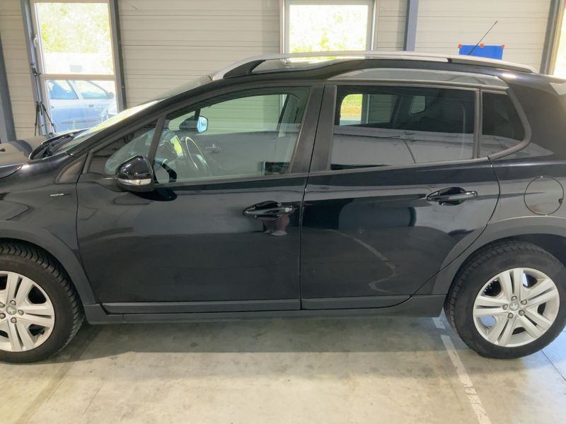 Peugeot 2008 1.2 PureTech Signature — zdjęcie 4