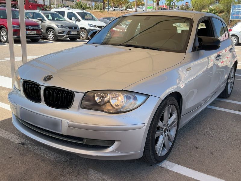 BMW 1er 116d 2010 – снимка 1