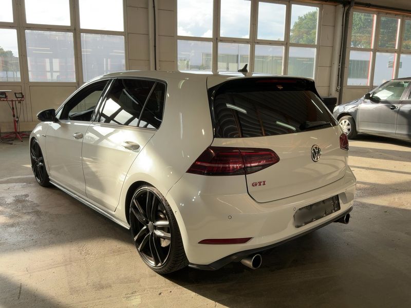 Volkswagen Golf VII 2.0 TSI GTI Performance BlueMotion Tech — zdjęcie 3