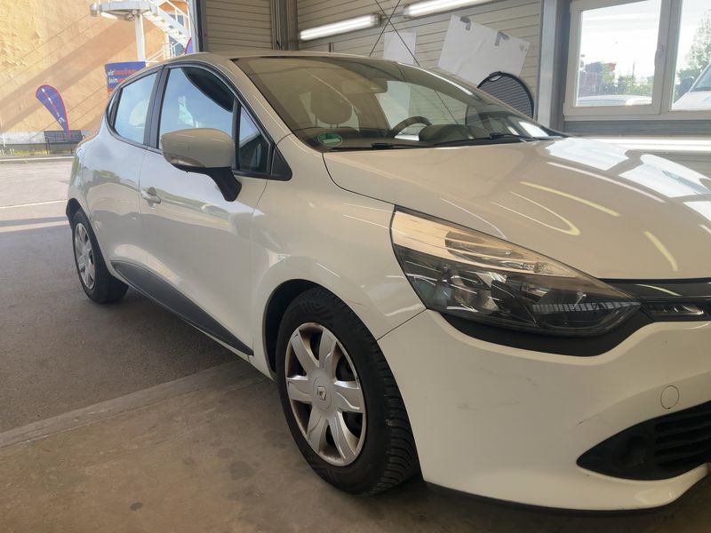 Renault Clio 1.2 Expression 2014 – снимка 12