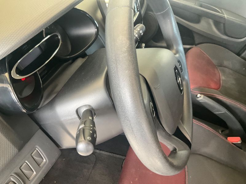 Renault Clio 1.2 Expression 2014 – снимка 38