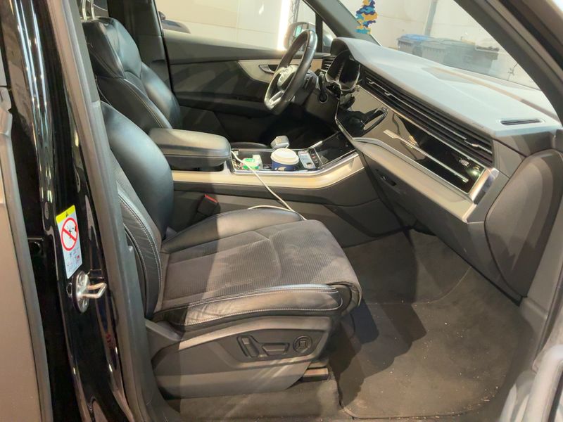Audi SQ7 4.0 TDI quattro — zdjęcie 11