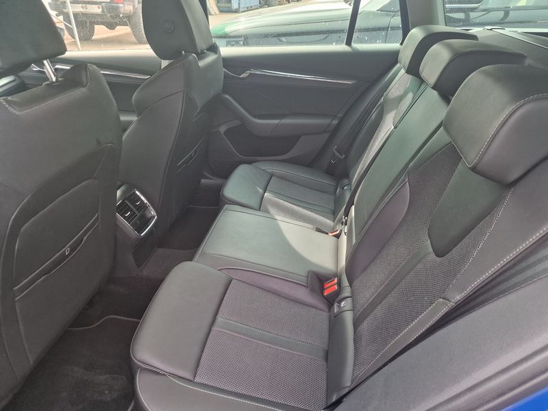 Skoda Octavia 1.4 TSI iV Style — zdjęcie 13