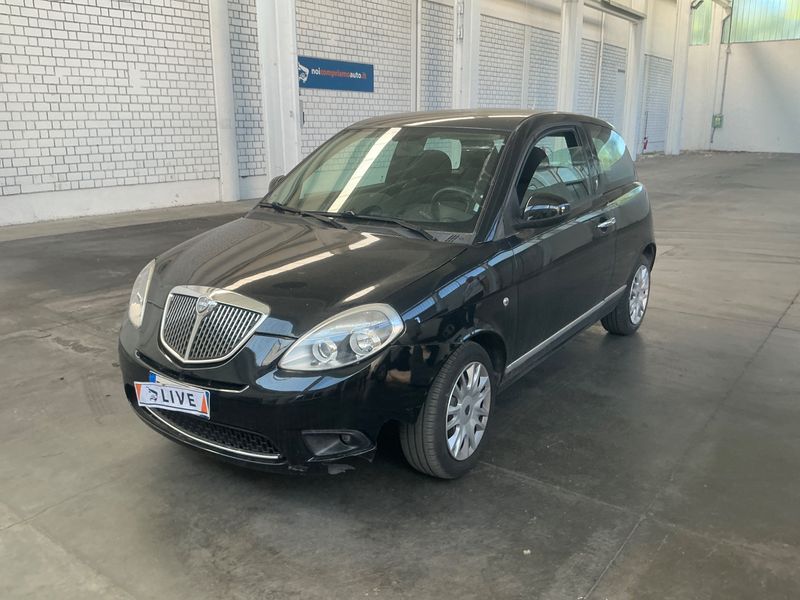 Lancia Ypsilon