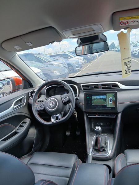 MG ZS 1.5 VTi Luxury — zdjęcie 12