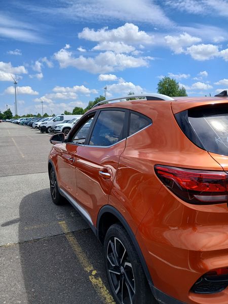 MG ZS 1.5 VTi Luxury — zdjęcie 3