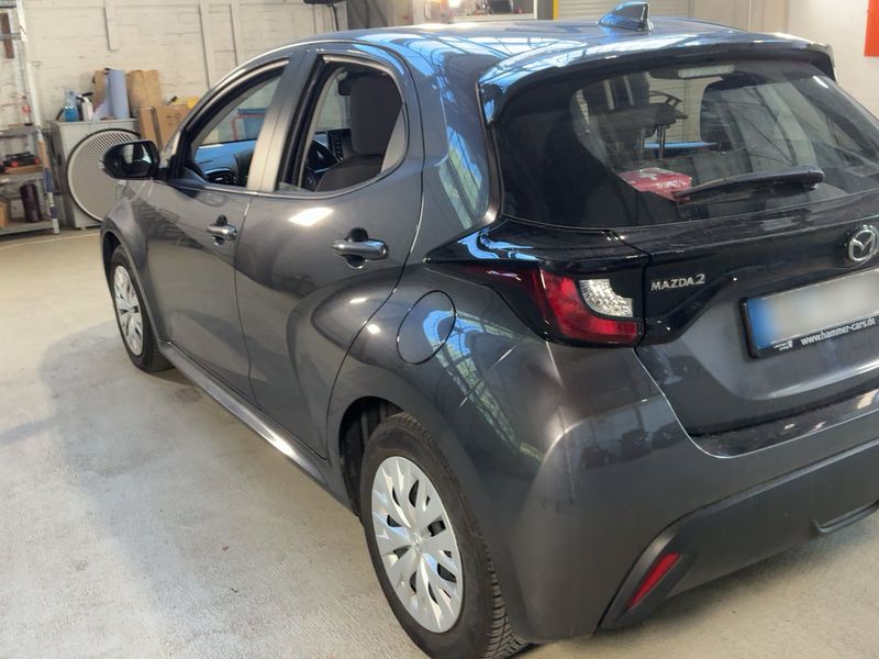 Mazda 2 1.5 Hybrid Pure — zdjęcie 3