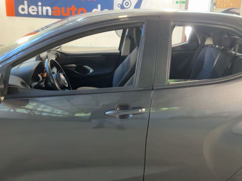 Mazda 2 1.5 Hybrid Pure — zdjęcie 4
