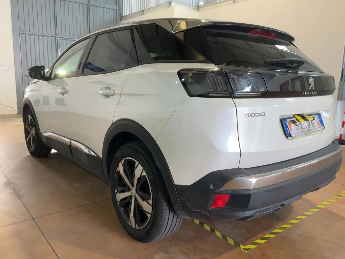 Peugeot  3008 1.2 PureTech Allure Pack - Immagine 2