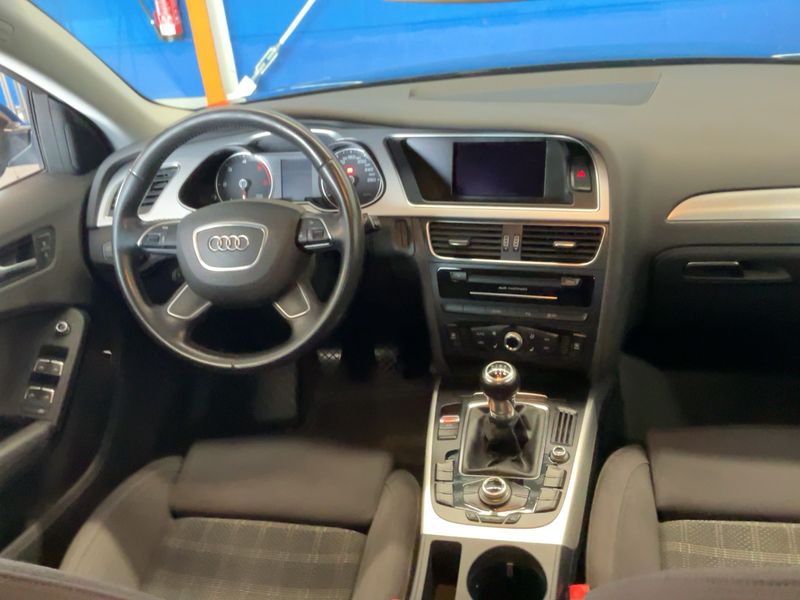 Audi A4 2.0 TDI Ambition — zdjęcie 12