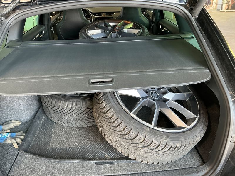 Skoda Octavia 2.0 TDI RS 2016 – снимка 15