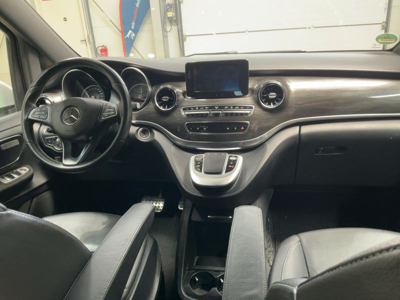 Mercedes-Benz V-Klasse V 250 d lang — zdjęcie 12