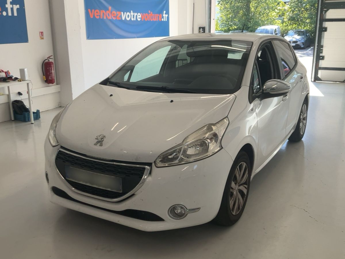 Peugeot 208 2015